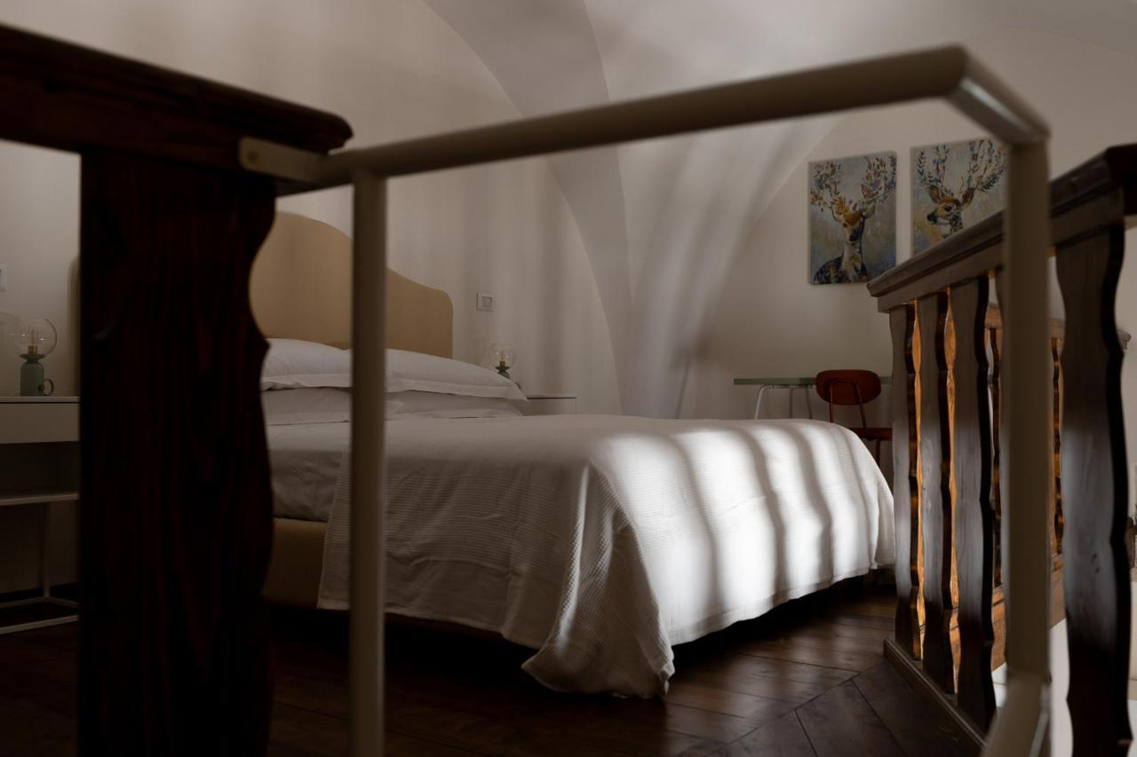 לצ'ה Palazzo Della Contessa - Suites & Breakfast מראה חיצוני תמונה
