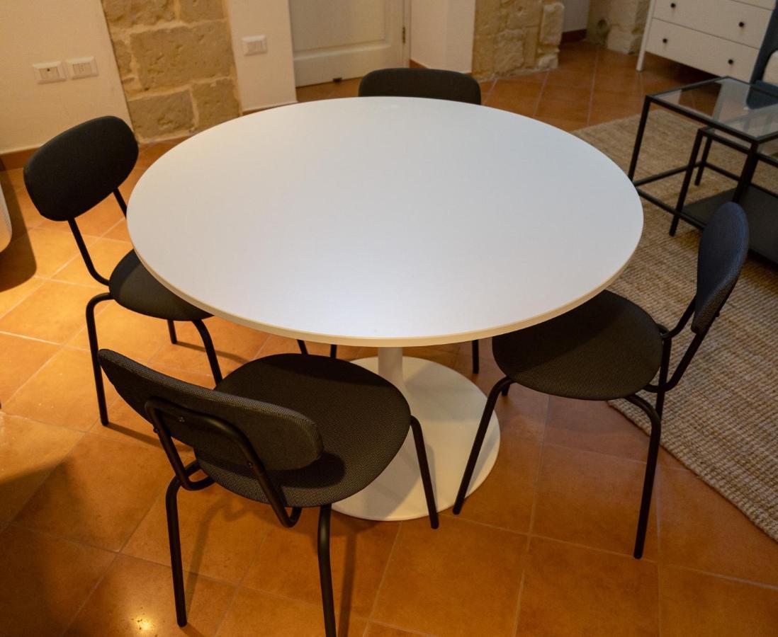 לצ'ה Palazzo Della Contessa - Suites & Breakfast מראה חיצוני תמונה