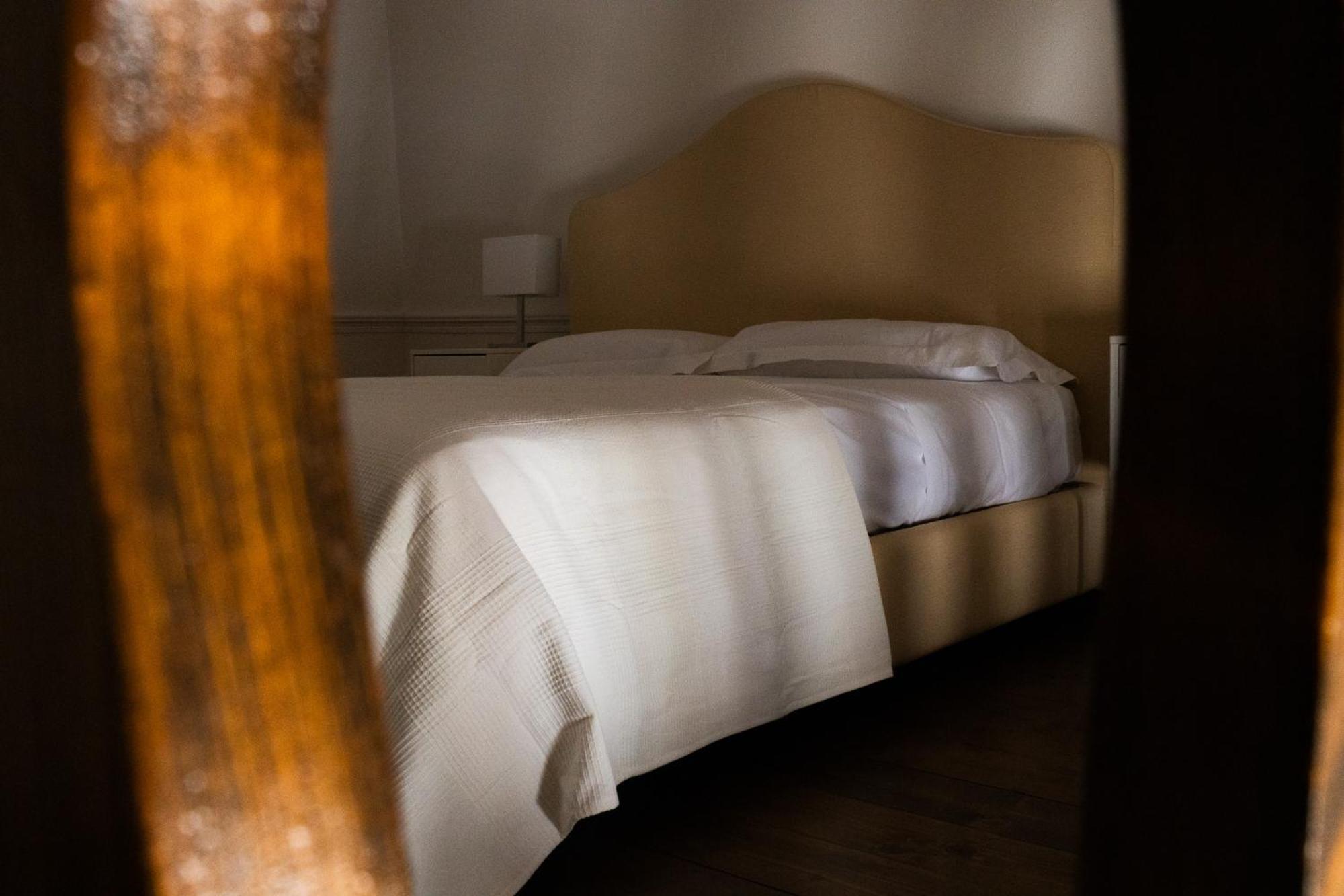 לצ'ה Palazzo Della Contessa - Suites & Breakfast מראה חיצוני תמונה